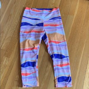 Lululemon size 10 crops